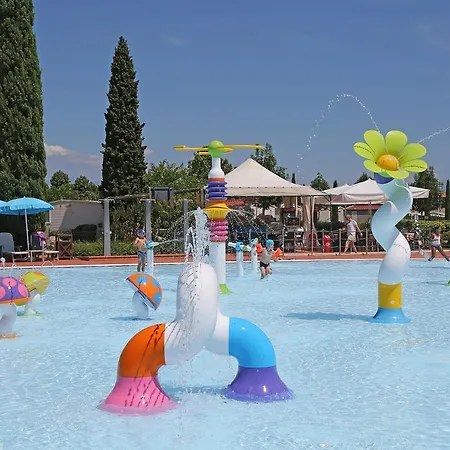 Tatil parkı San Francesco Village Desenzano del Garda